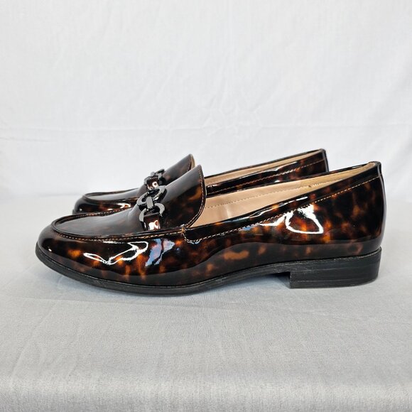 BANDOLINO Tortoise Shell Women's Loafer with Metallic Grey Buckle, Size 6M - Picture 6 of 14